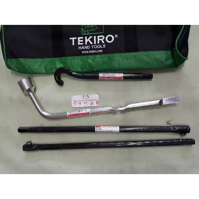 KUNCI RODA + KUNCI BAN SEREP INNOVA - KIJANG KAPSUL