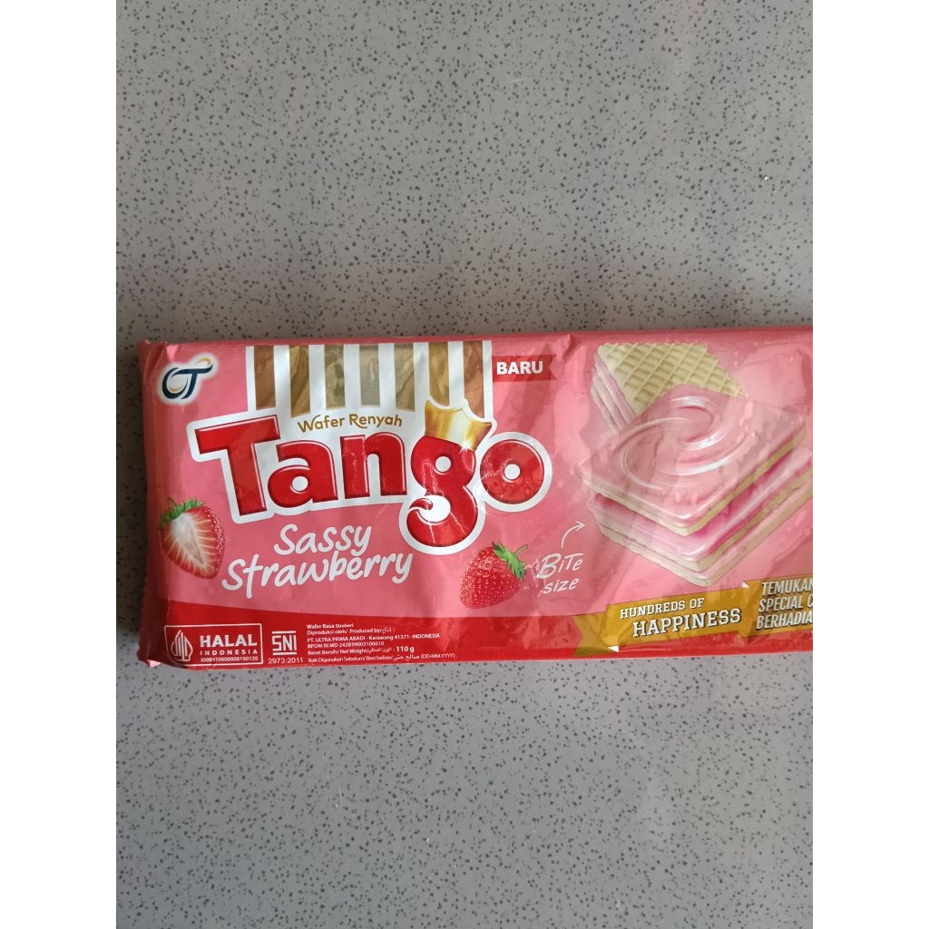 

Tango wafer sassy strawberry 110g pcs