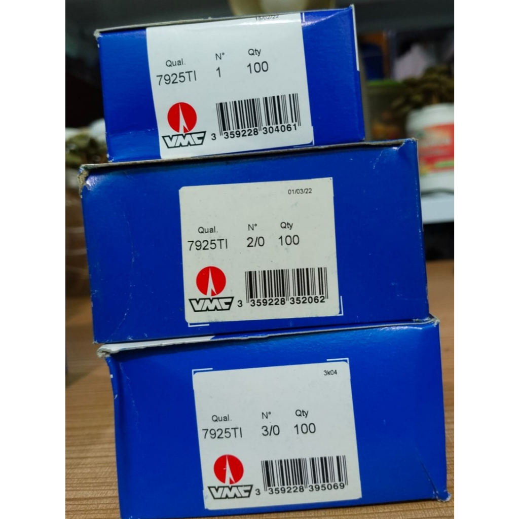 DOUBLE HOOK VMC 90° 7925TI ( 100pcs )