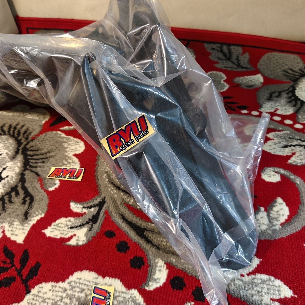 Spakbor Belakang Vario 125 old Original Honda KZR 8010AKZR600
