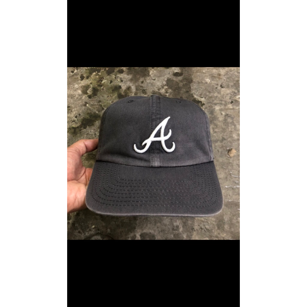 Topi Bekas Second Logo A, Dukaif, Plateau