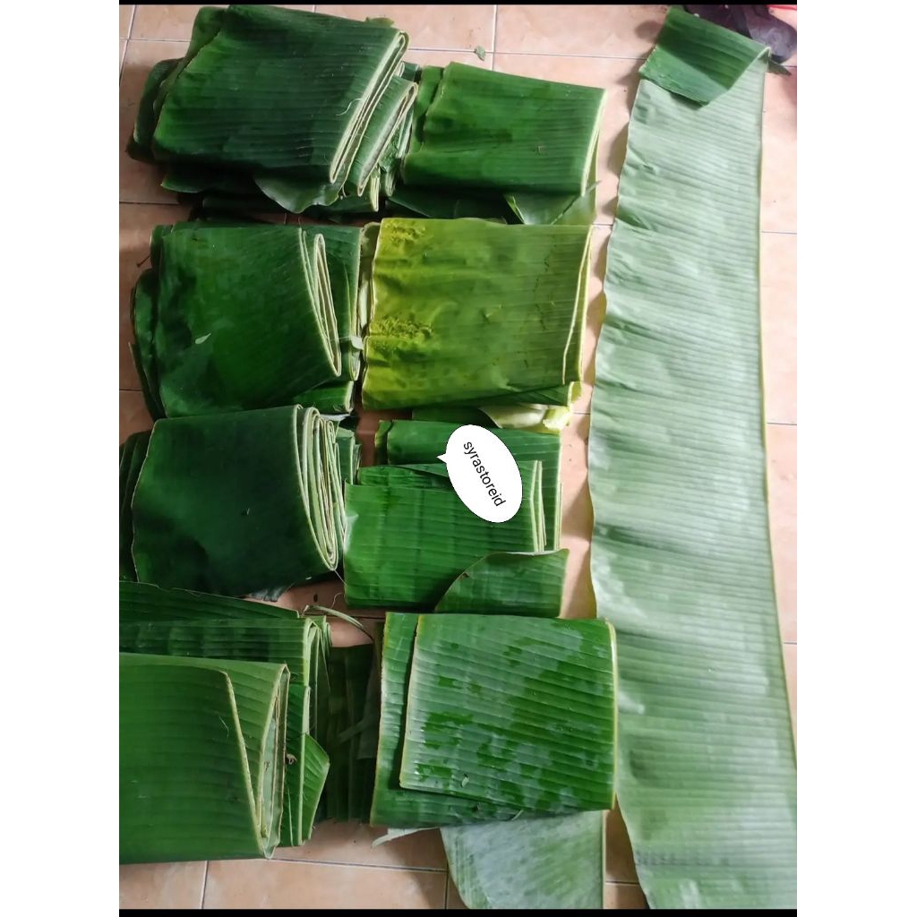 

daun pisang 1kg (beli 3 kg gratis 1 kg