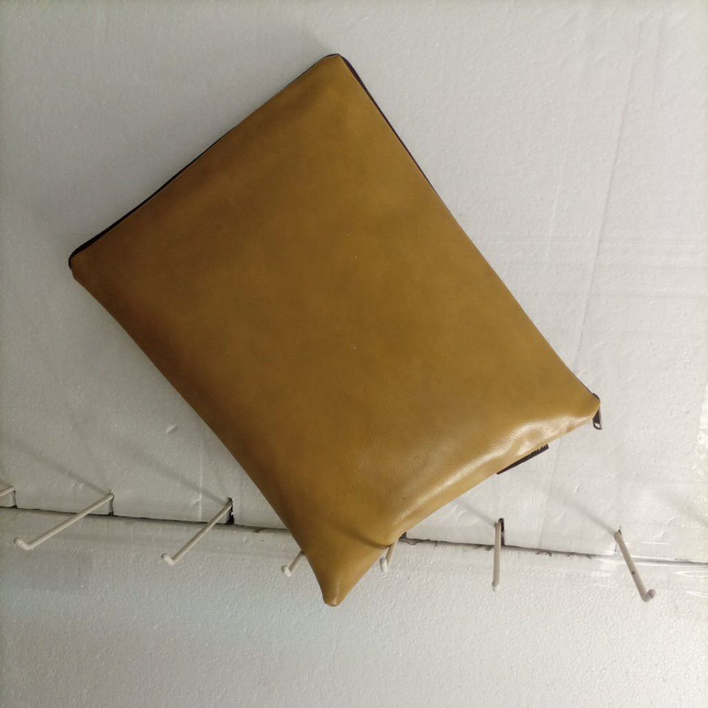 

KATANG THONG synthetic leather Map alas-37x28,5cm17