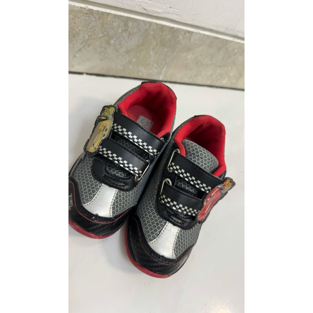 sepatu disney cars anak preloved