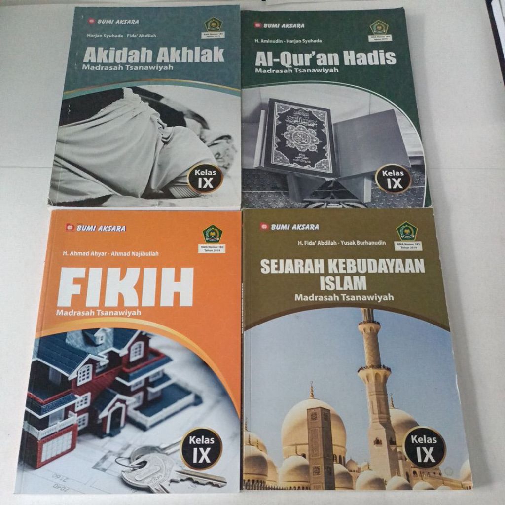 buku paket agama Islam kelas 3 /9 SMP/ MTS bumi aksara 2019 fikih aqidah akhlak Quran hadits ski