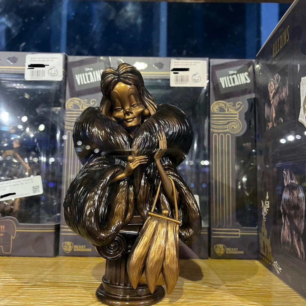 Disney Villains Series Cruella De Vil/ Maleficent Figure