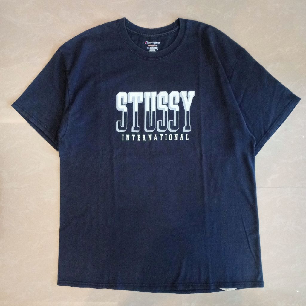 Kaos Stussy x Champion
