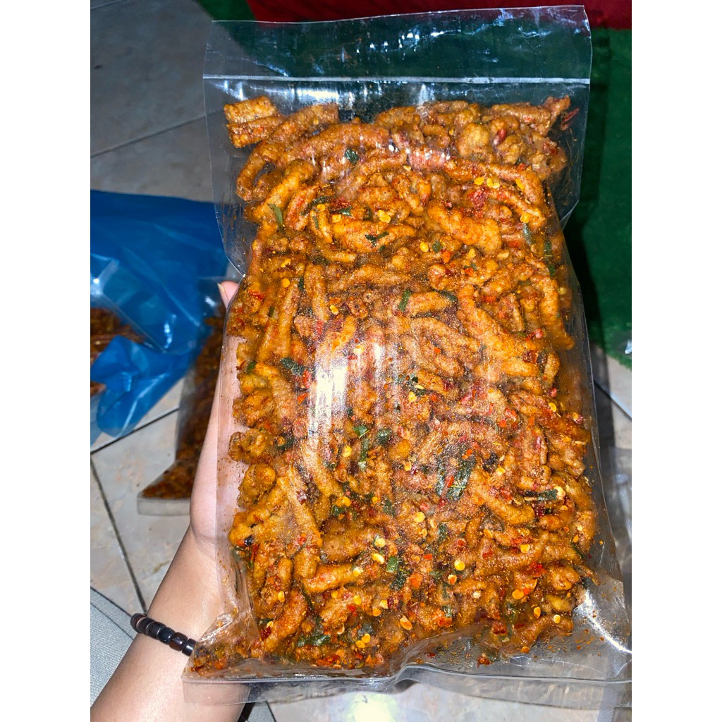 

Usus Krispi Pedas Daun Jeruk 1kg, RENYAH GURIH ORIGINAL 1kg