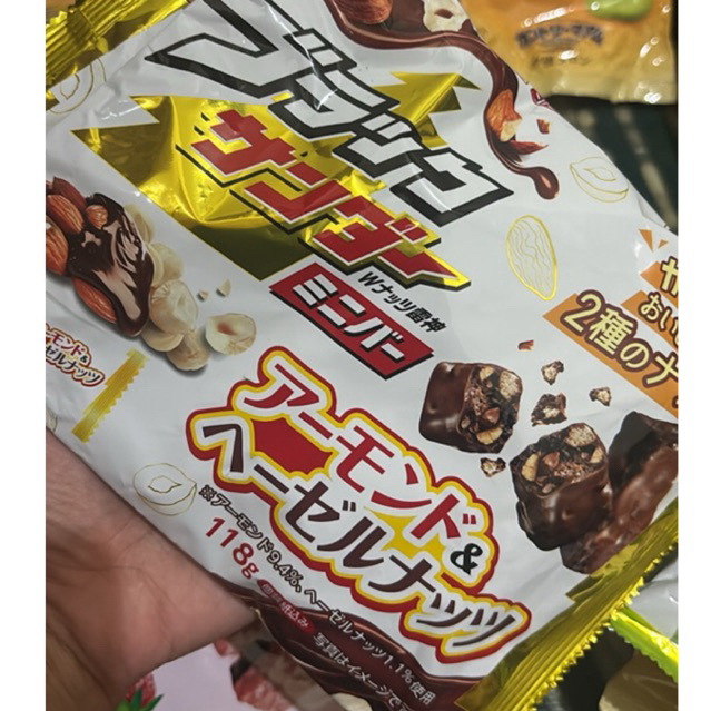 

Blackthunder pack isi 10 Jepang