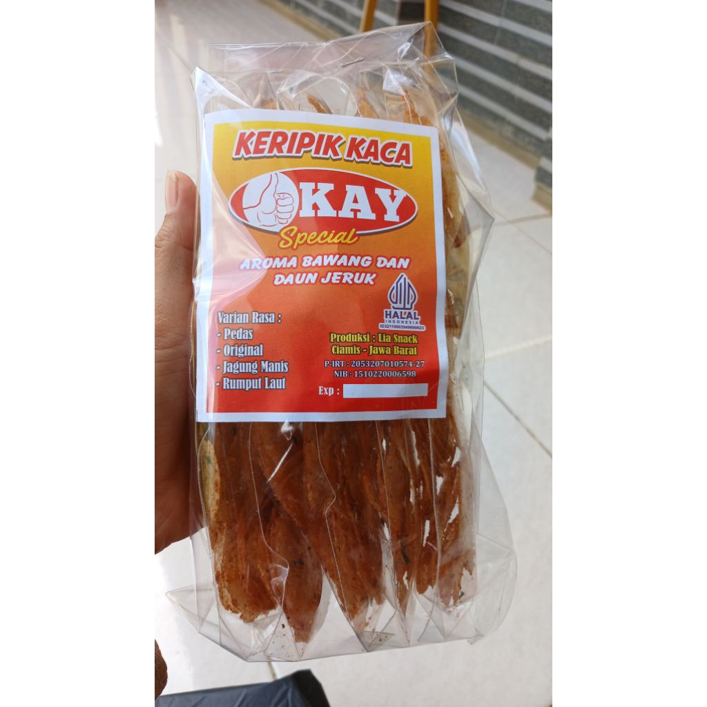

KERIPIK KACA PEDAS DAUN JERUK, RP 1000 ISI 10PCS