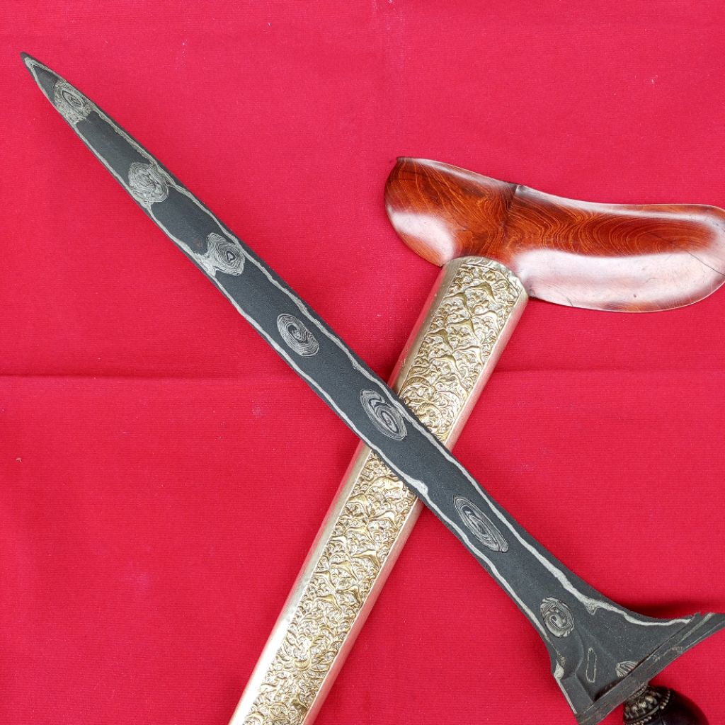 Koleksi Dapur Jalak Tilam Sari Pamor Wengkon Isen Puser Bumi Tangguh Mataram HB Sepuh