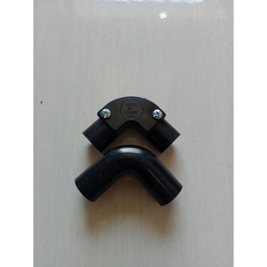 Elbow pipa conduit 20mm Boss Hitam / Keni pipa conduit 20mm Boss Elbow Hitam