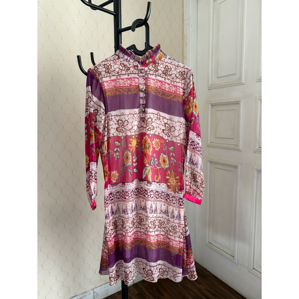 Top / Dress motif pink