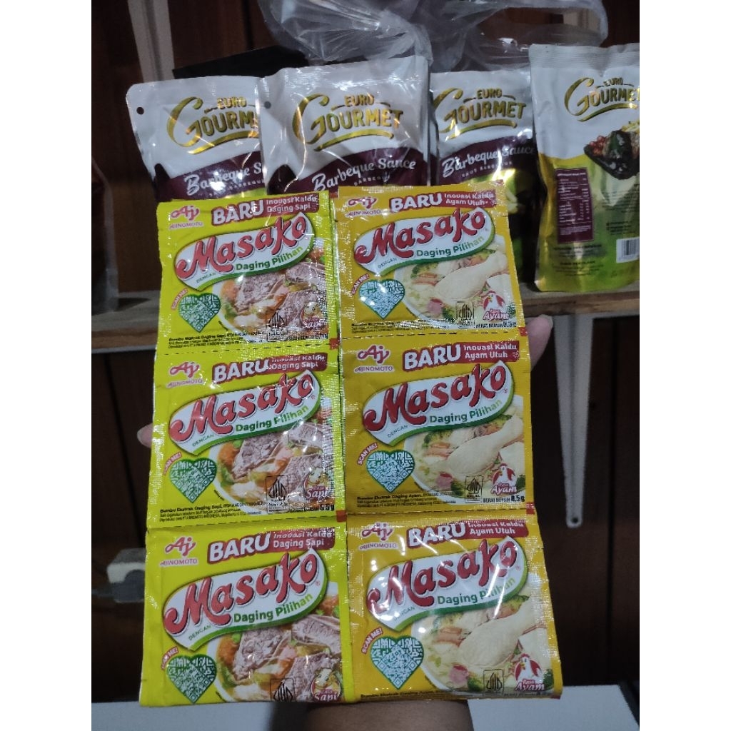 

masako kaldu sapi dan kaldu ayam 9gram 1 renceng isi 12pcs