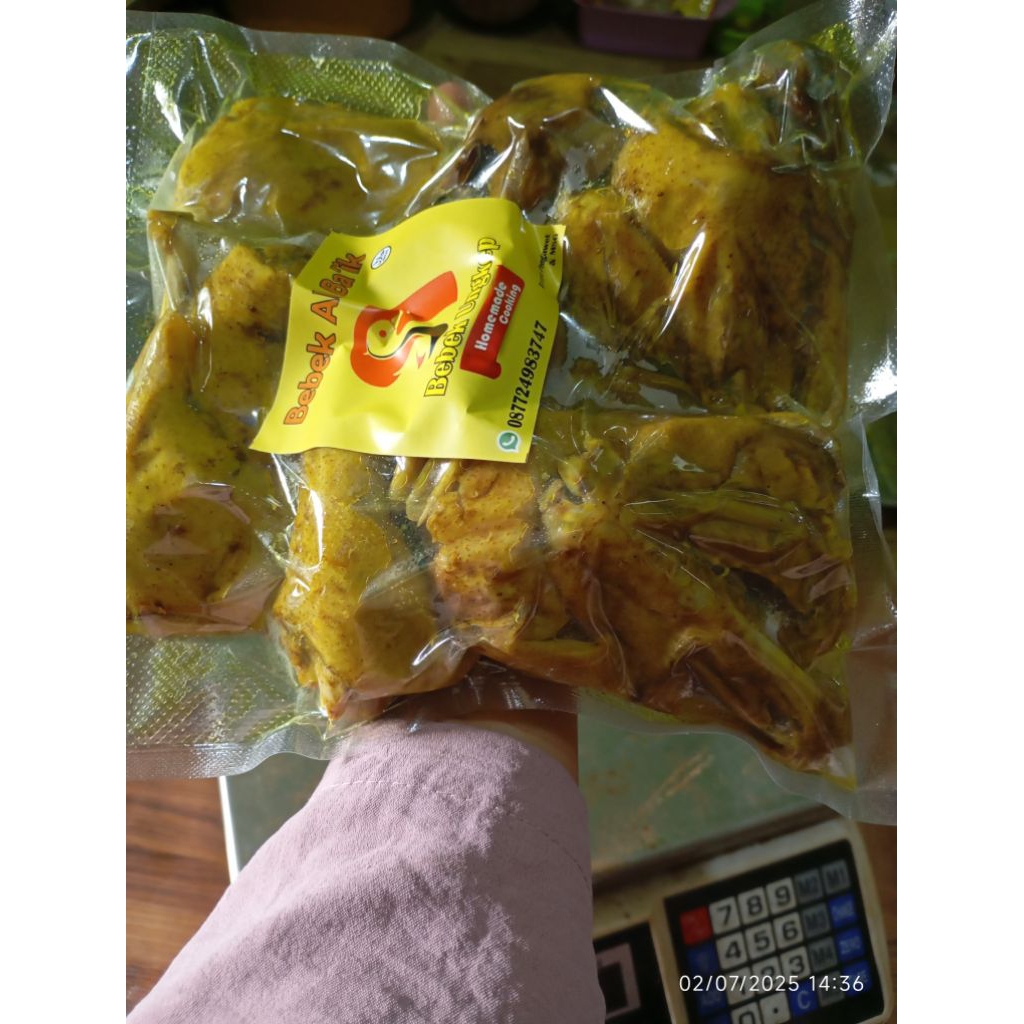 

Bebek Ungkep Al-ba'ik 1 ekor super jumbo/ berat hidup 2 kg up bonus jeroan, &kepala( Dipotong 4 bagian,)