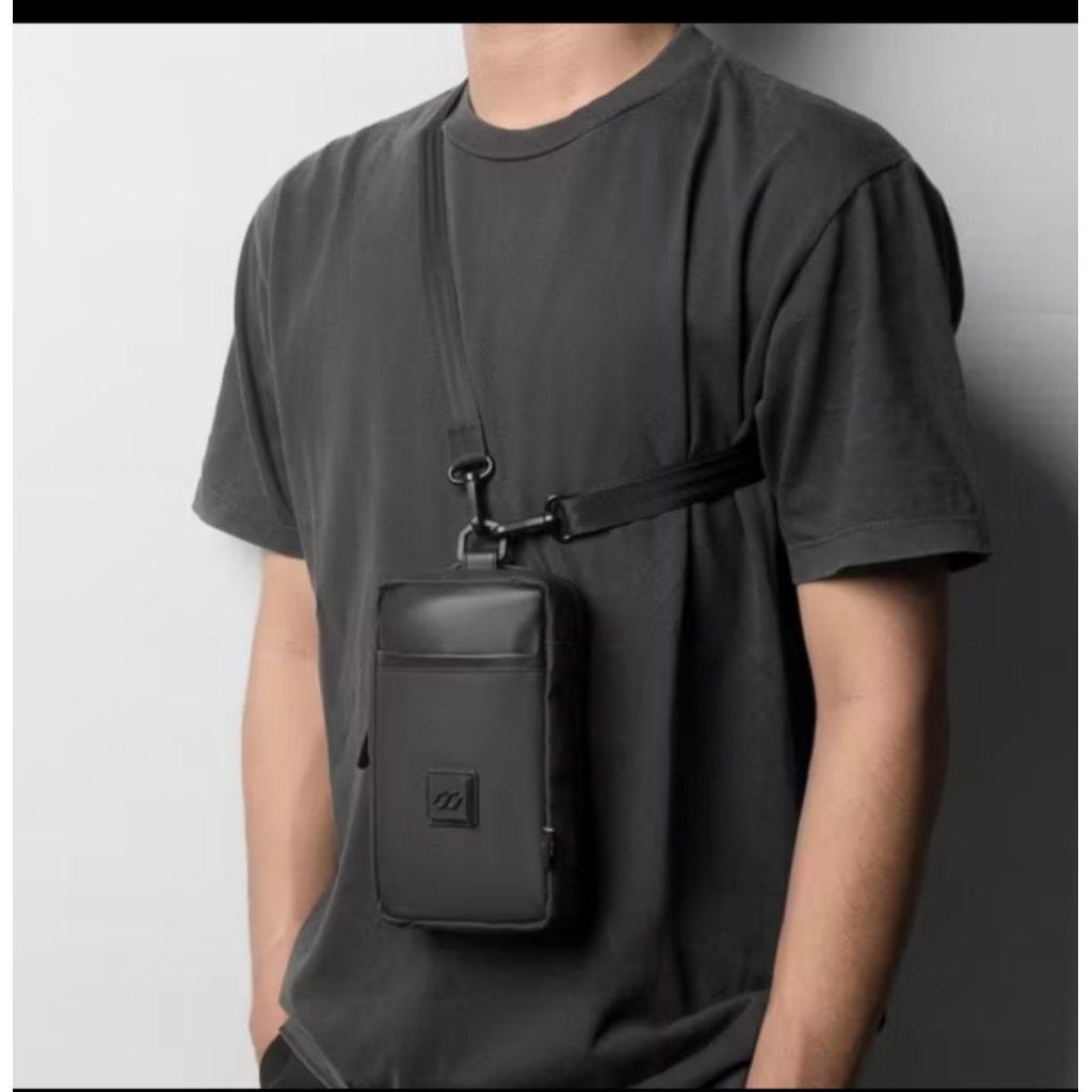 tas pouch sling bag pria/wanita anti air