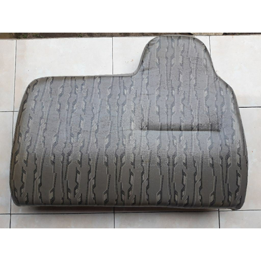 Sandaran Jok Kernet Toyota Dyna 130 HT / Hino Dutro 130 HD Uero 4 Original