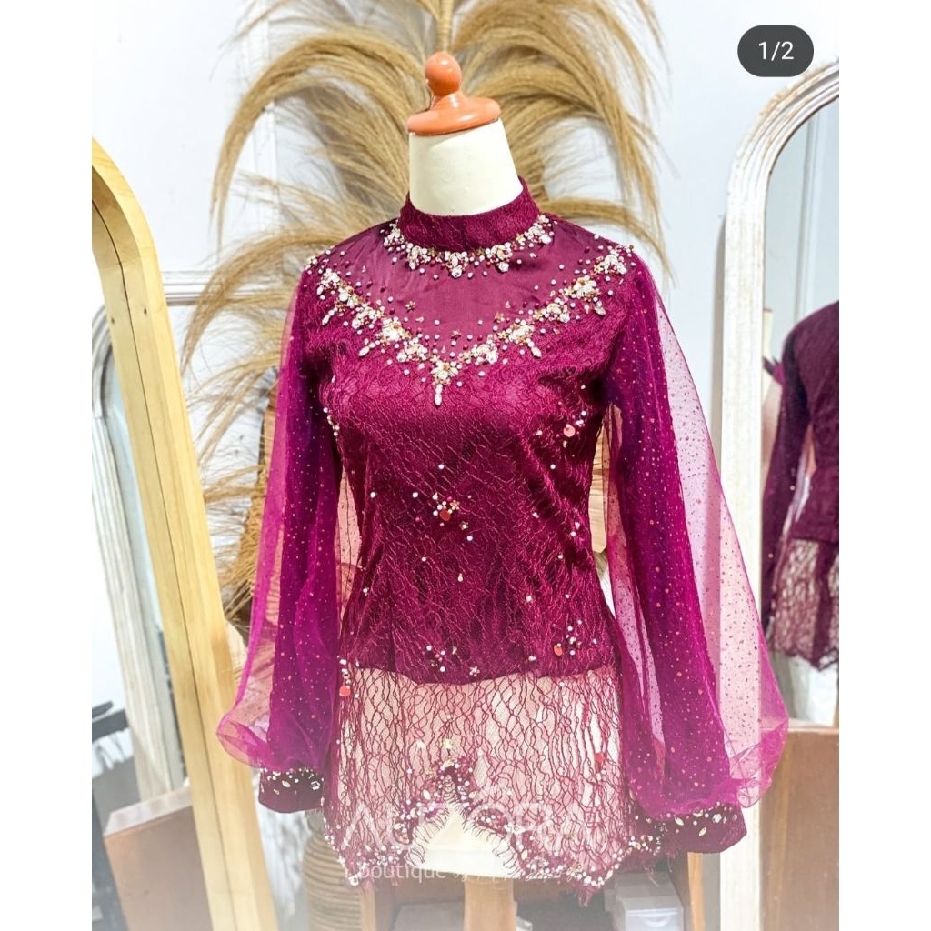 Preloved kebaya wisuda one set kebaya maroon