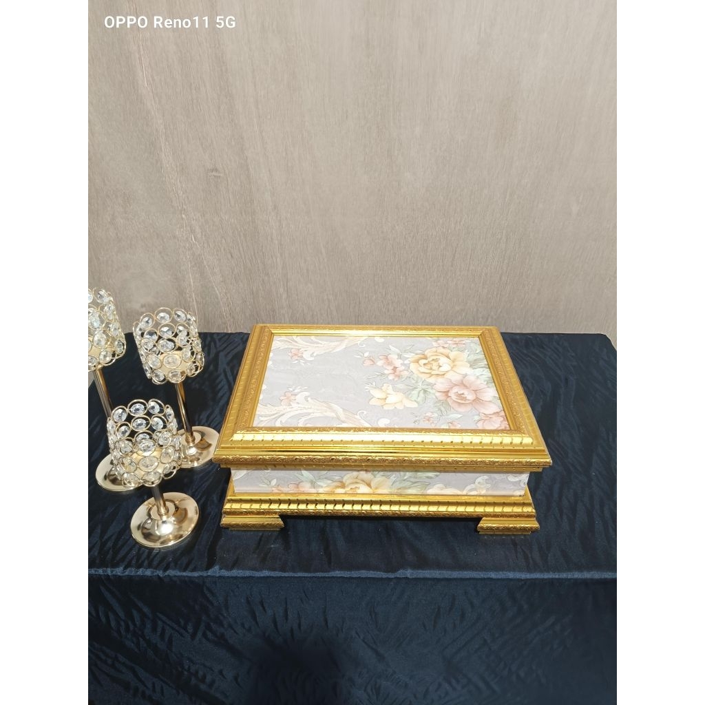 

#kotak.seserahan.peti.frem