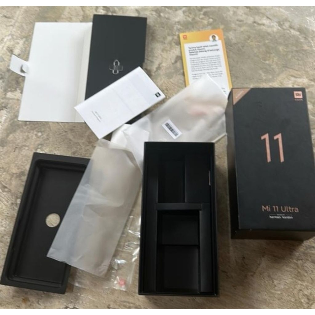 dus original copotan bekas Mi 11 ultra