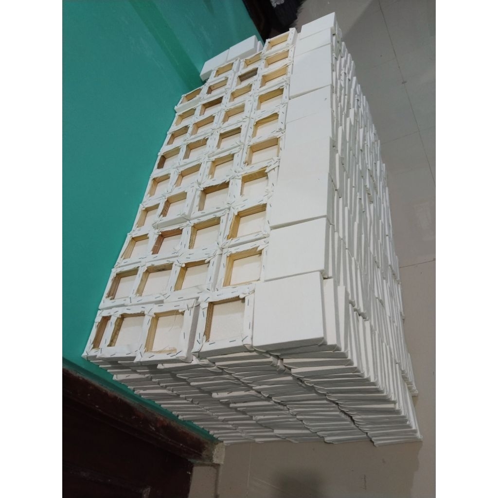 

Kanvas Lukis 15 x 15 cm