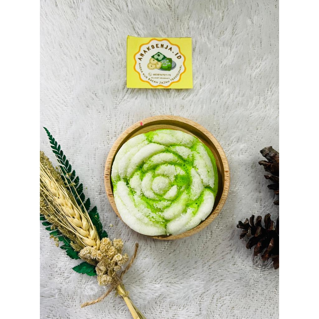 

PUTU AYU /KUE BASAH/JAJAN PASAR TRADISIONAL