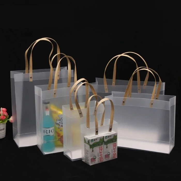 

Totebag Tote Bag Buram Tali Coklat Tas Mika Plastik PVC Doff Buram Kantong Bungkus Kemasan Souvenir Tas Kado Ulang Tahun Tenteng Jinjing Transparan Transparant Gift Goodie Bag Doff Kantung Hampers Premium Lebaran Natal Hari Raya