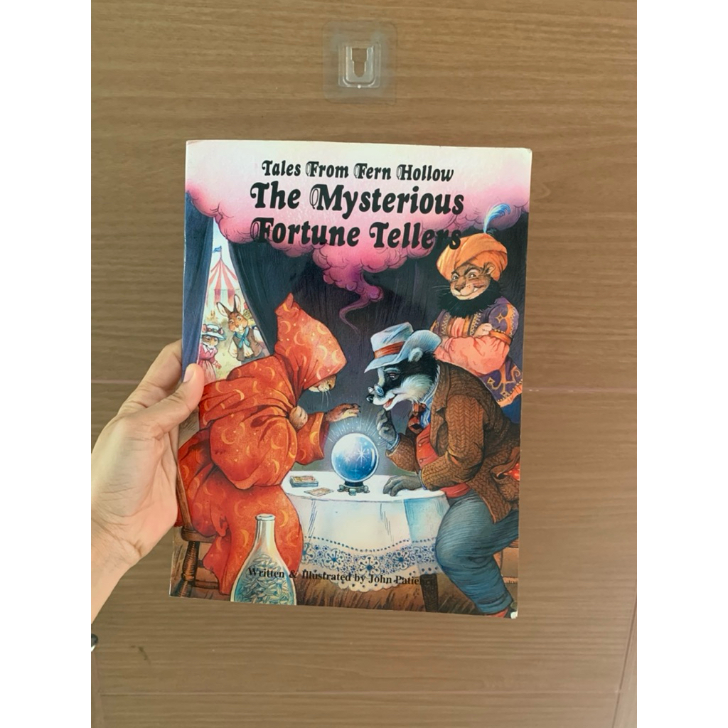 Preloved Buku Cerita Anak Tales From Fern Hollow - The Mysterious Fortune Tellers