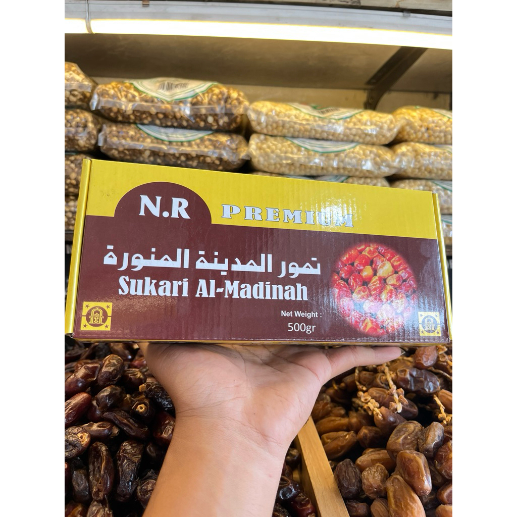 

Kurma Sukari Premium 500 gram Lembut Basah Fresh Exp 2026