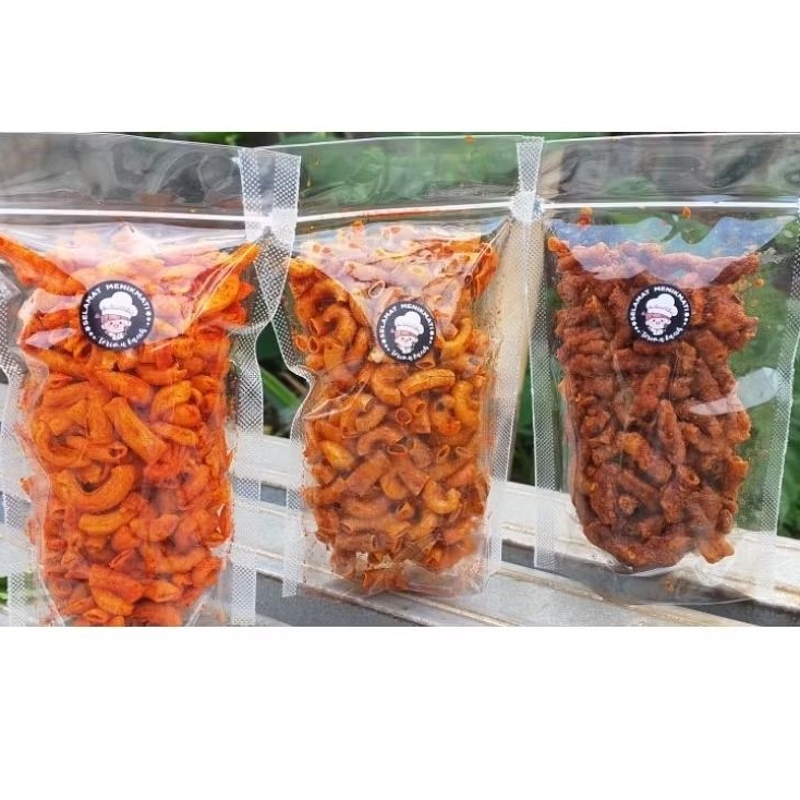 

keripik kriuk makaroni cikruh dan balado, usus cikruh isi 120gr