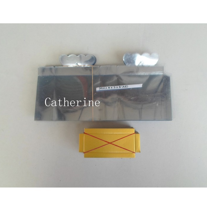 

Kotak Mika 8X3X8 Alas Emas