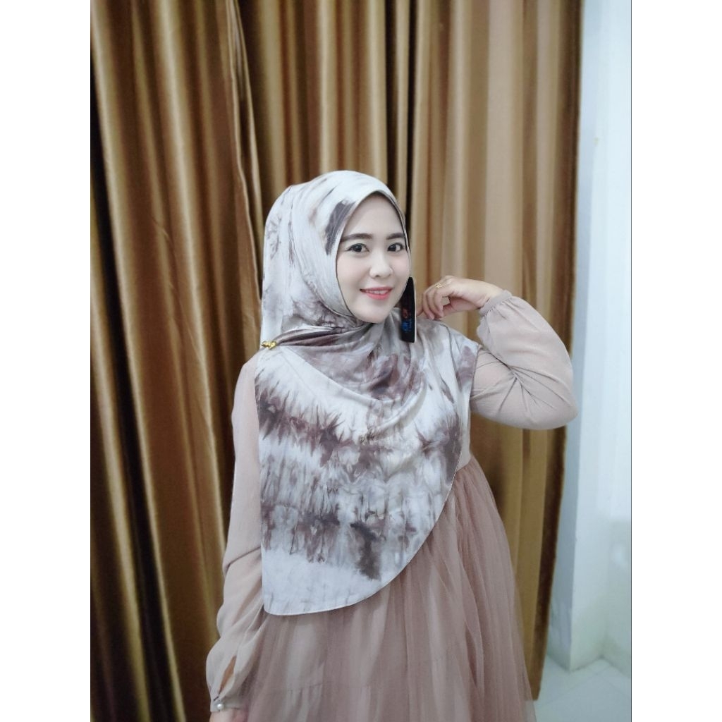 hijab fo segitiga instan farida