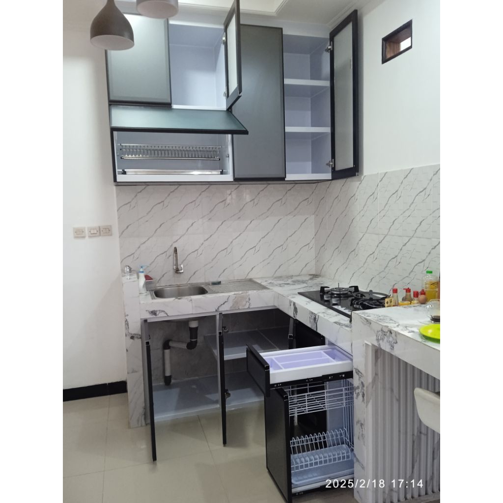 Kitchen set Aluminium ACP / Metalic Black