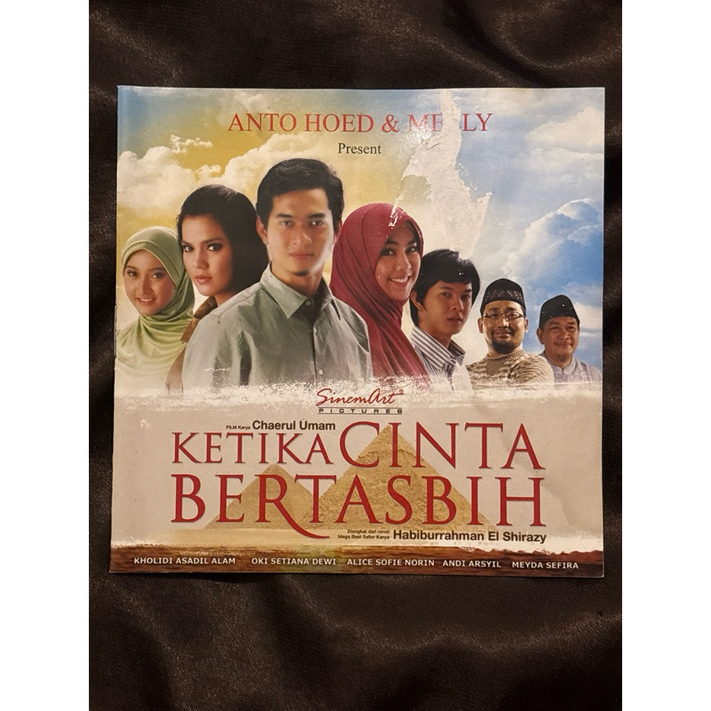 CD ALBUM KETIKA CINTA BERTASBIH MELLY ORIGINAL