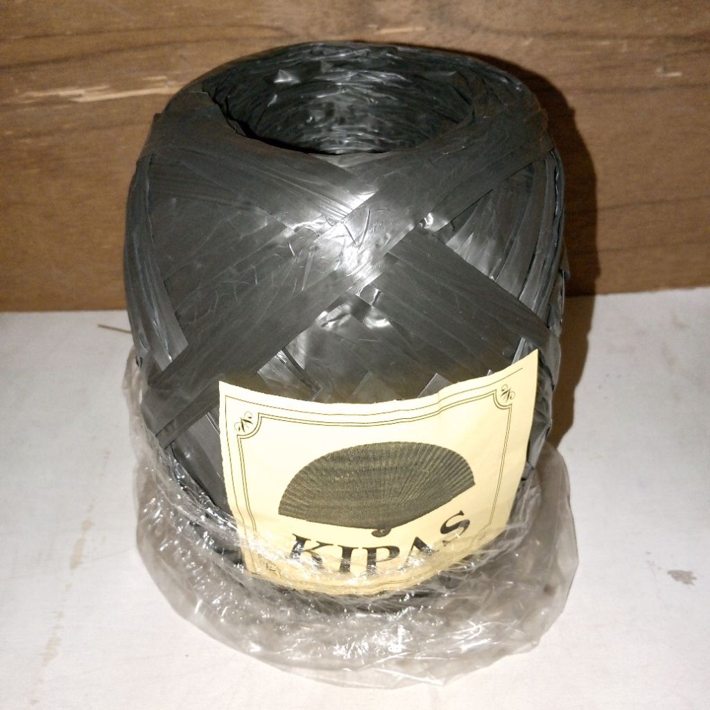

Tali hitam/ tali baru/ tali besar