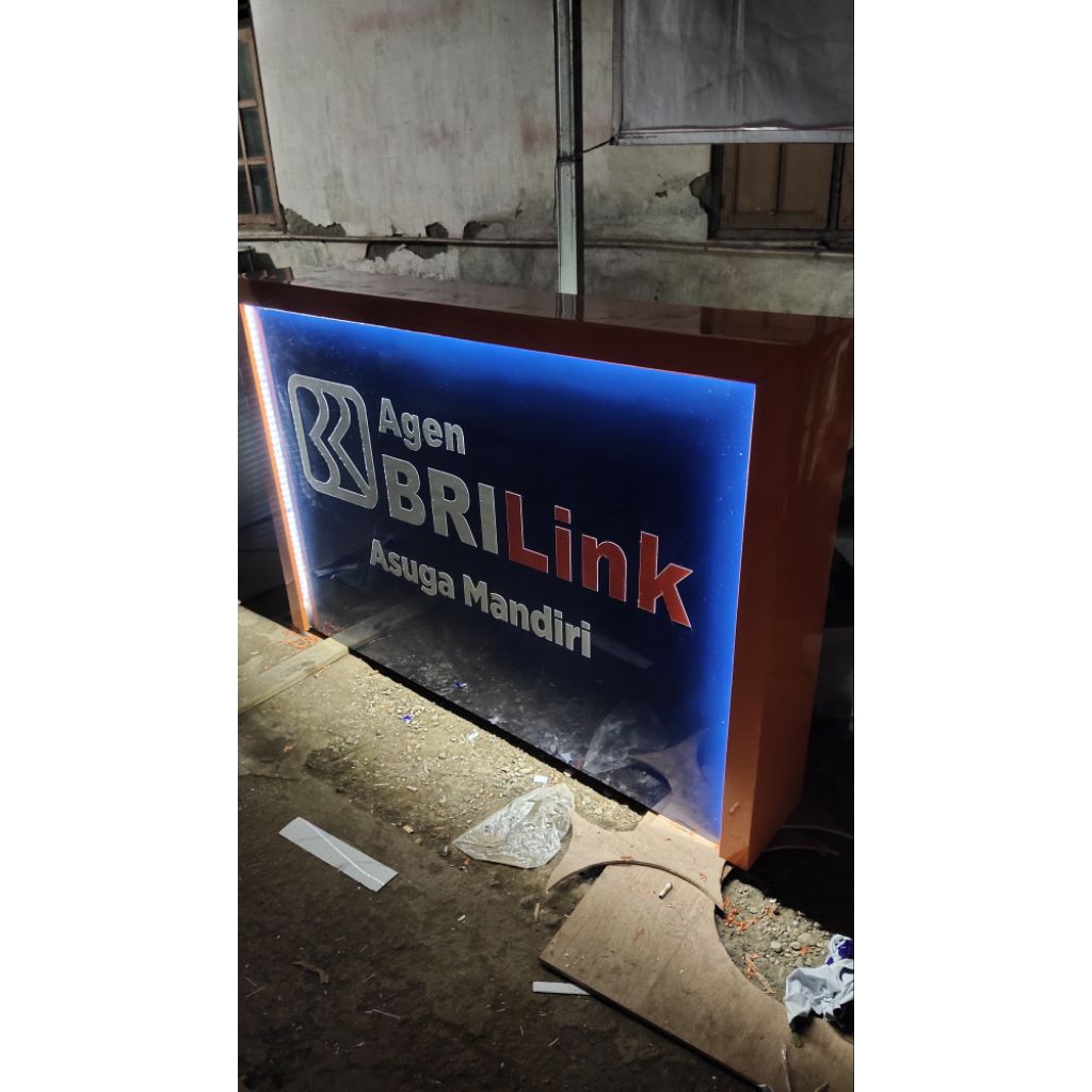 MEJA BRILINK