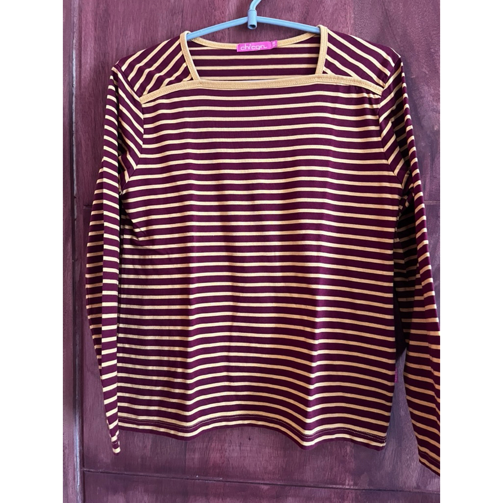 KAOS LENGAN PANJANG CHIC GIRL preloved