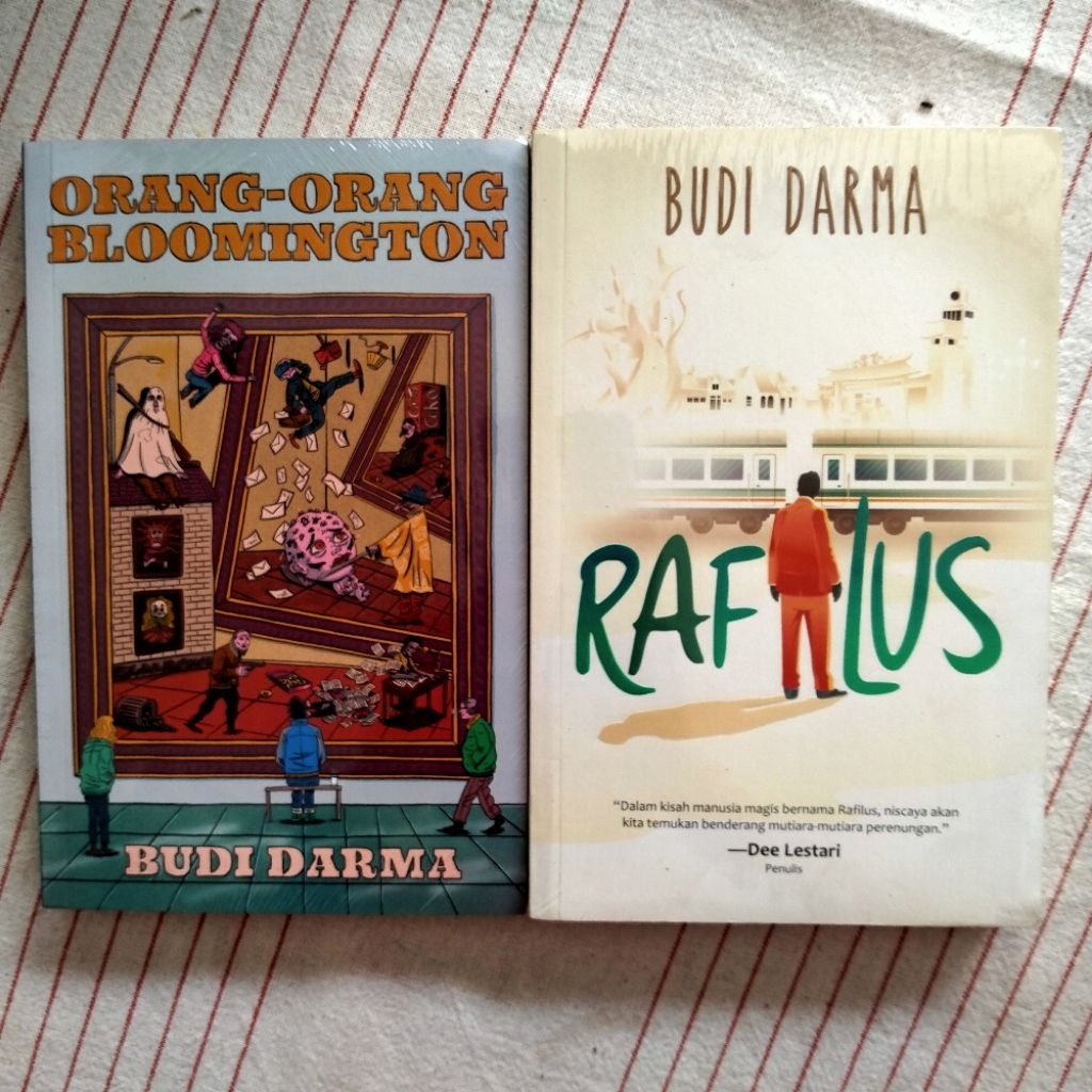 set Budi Darma Orang Orang Bloomington dan Rafilus Olenka