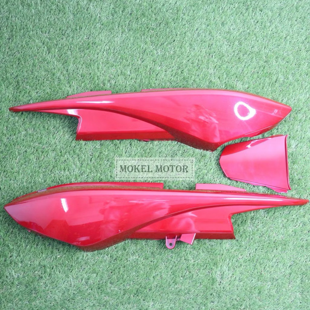 COVER BODY KANAN KIRI SET SAMBUNGAN BODY BELAKANG HONDA TIGER REVO TAHUN 2013 ( merah polos )