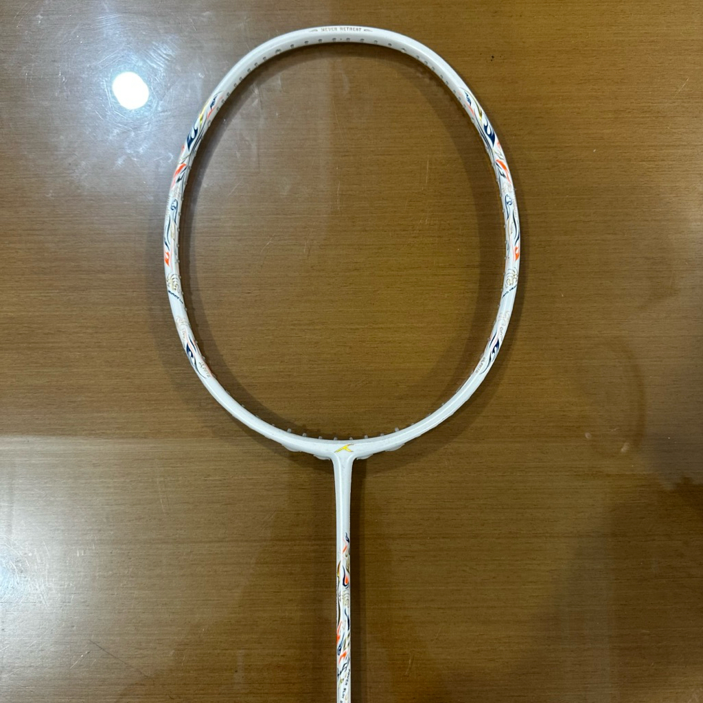 Raket Badminton Hundred Hndrd Battle 900