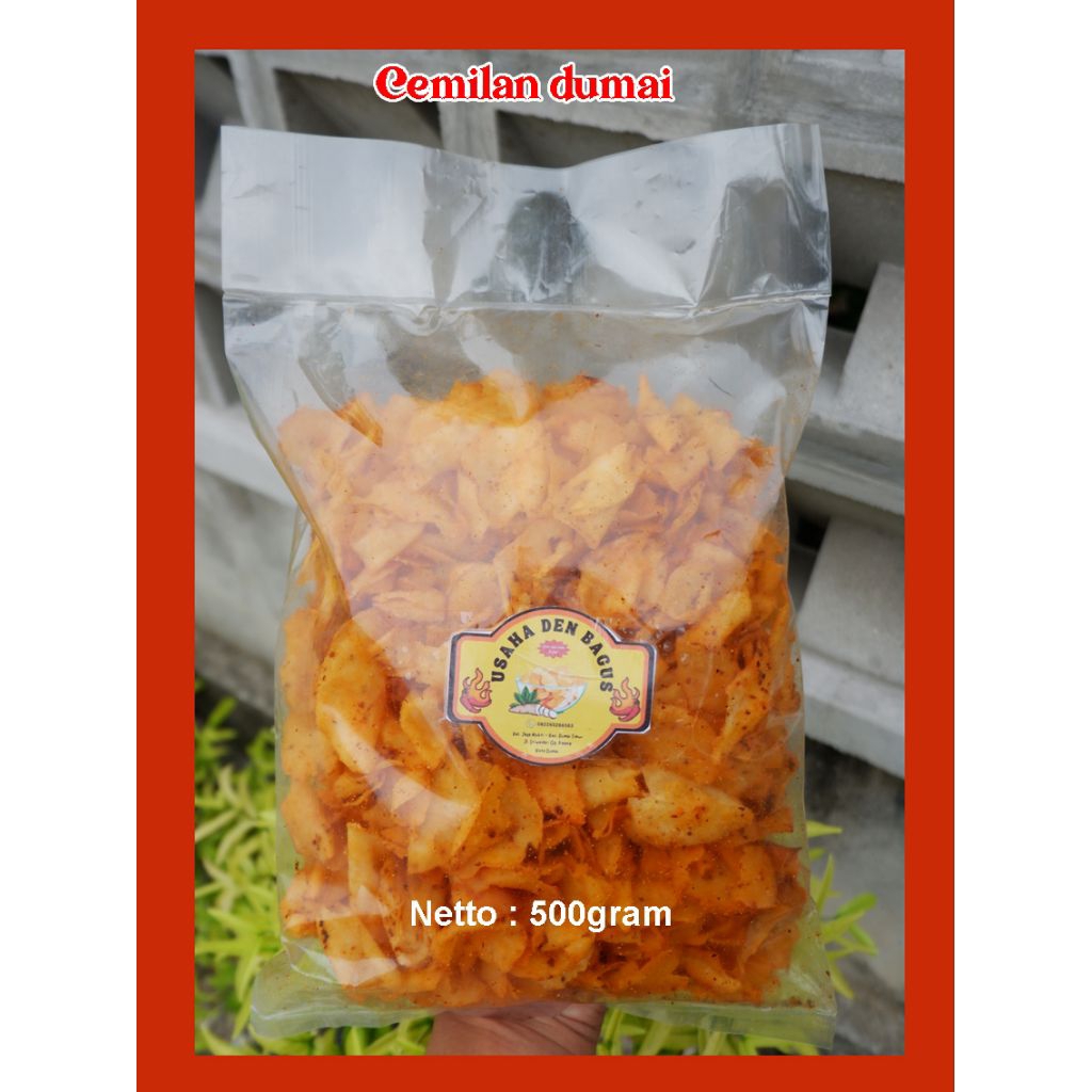 

Keripik/ Kerupuk Singkong Khas Dumai pedas Gurih