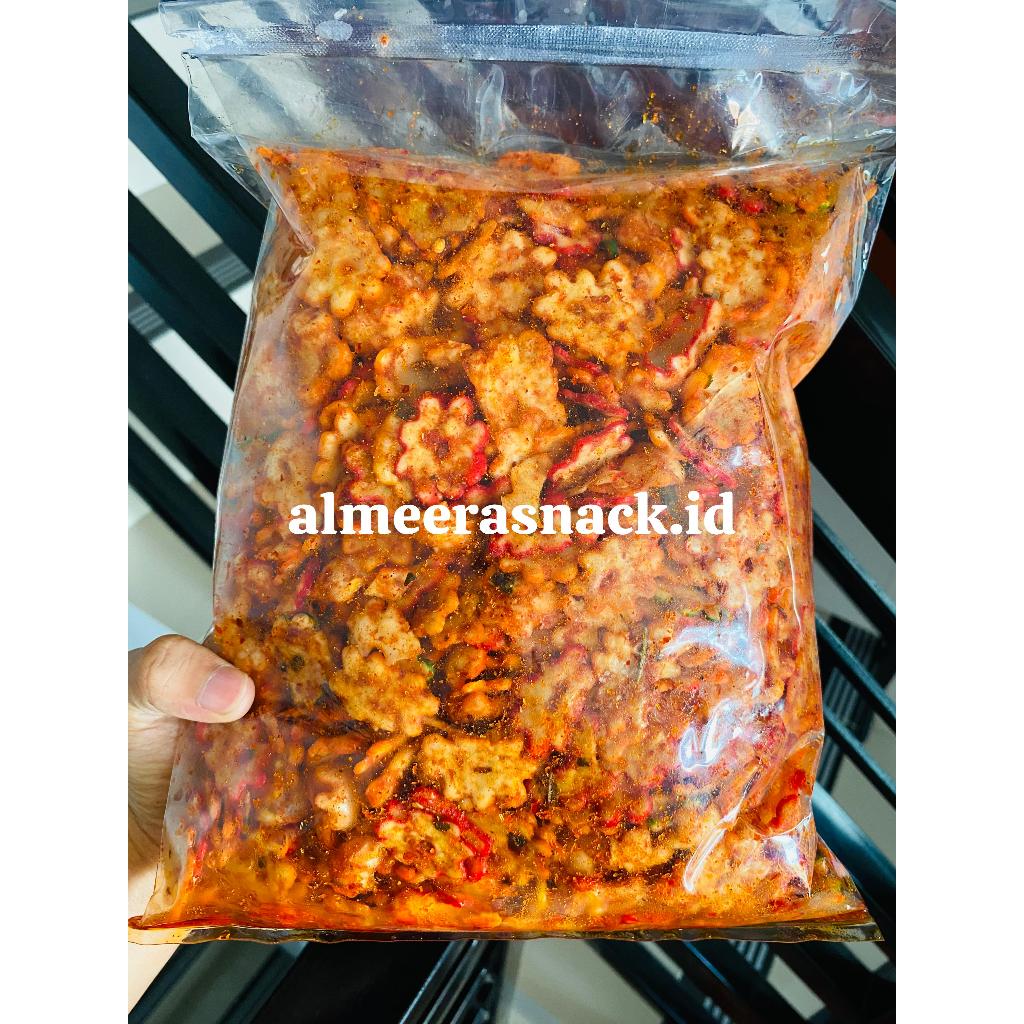 

seblak kerupuk bintang 1kg pedas daun jeruk bumbu melimpah