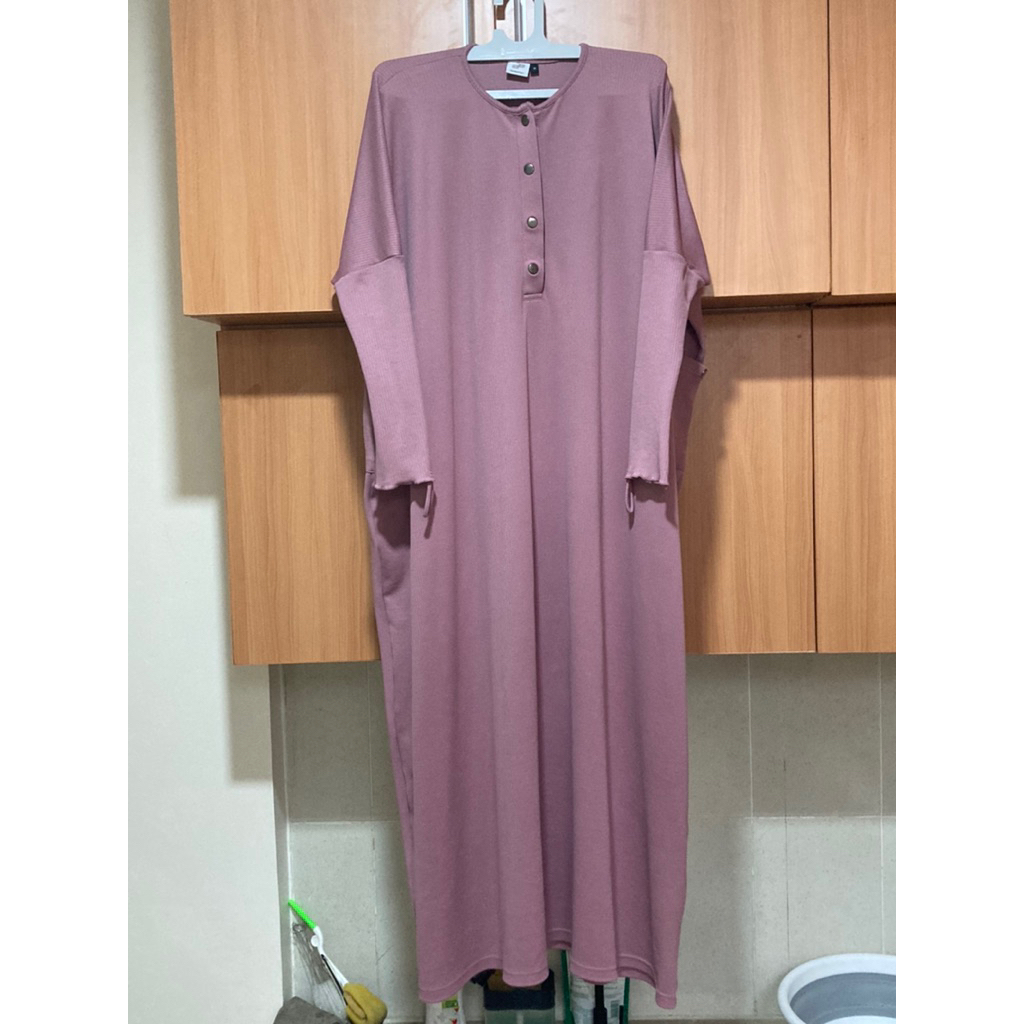 Preloved Kiya abaya by DheaMbunProject size M