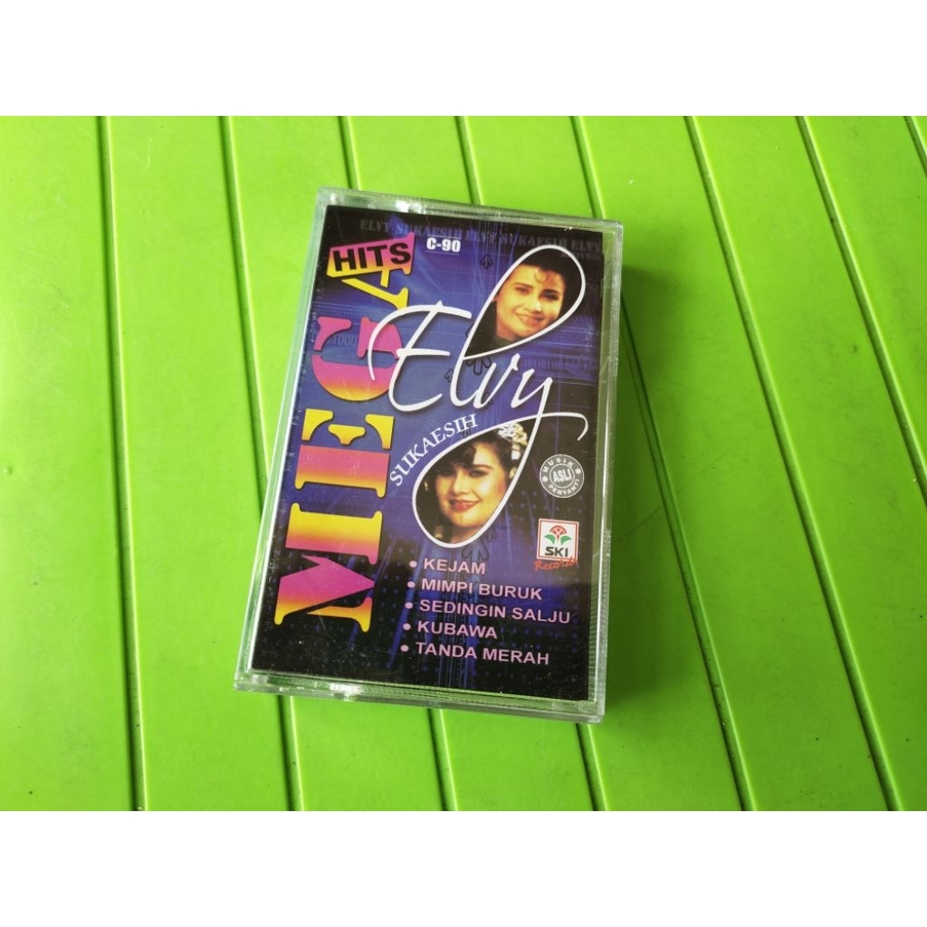 Kaset pita Elvy Sukaesih hits