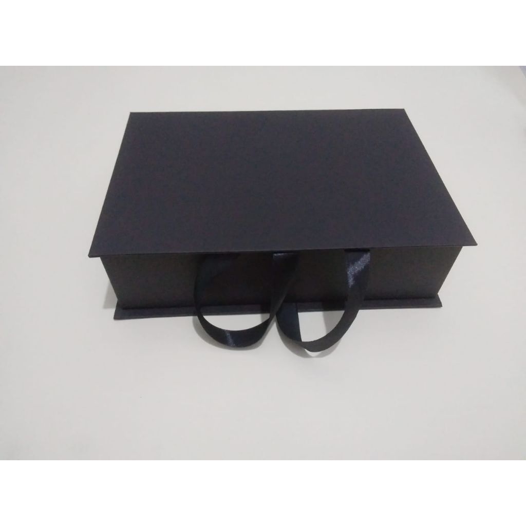 

hardbox tempat kado serbaguna