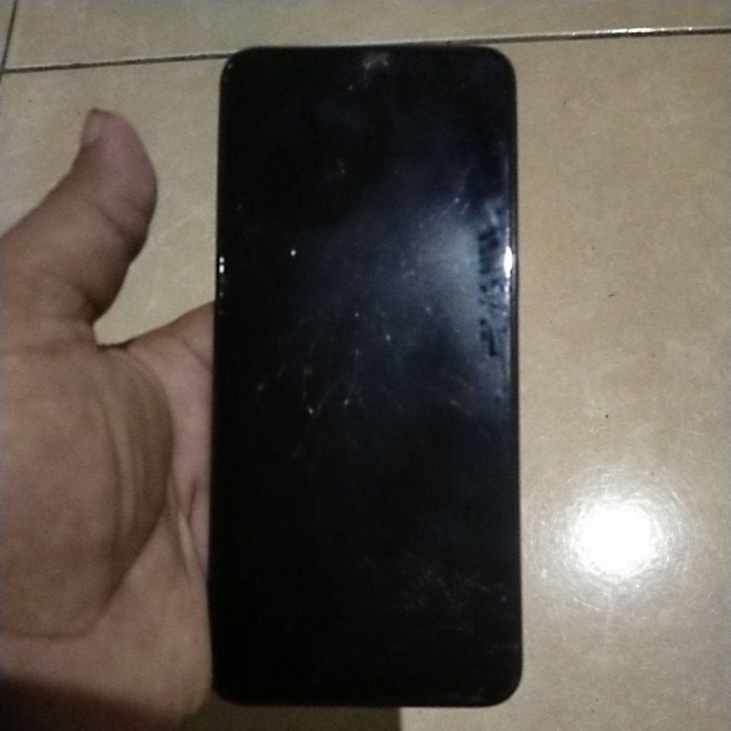 hp sharp aquos v6 ram 4/64 mati total ts pecah lcd aman