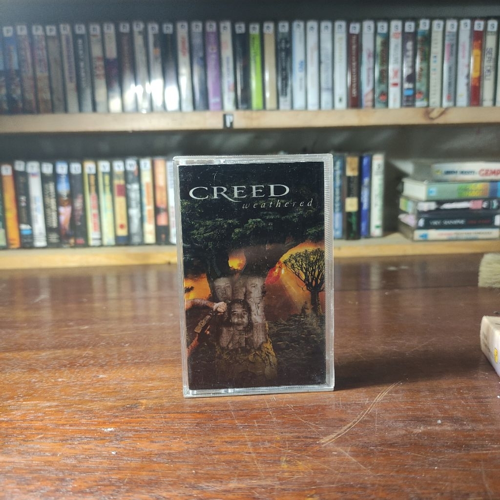 Kaset Pita Creed Weathered