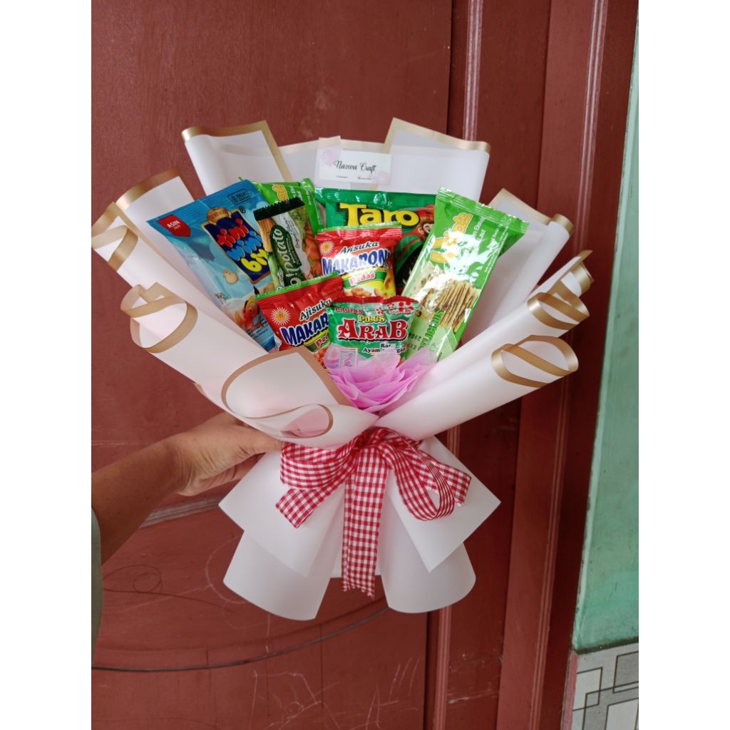 

buket jajanan // buket snack 25ribu // buket wisuda // bucket murah