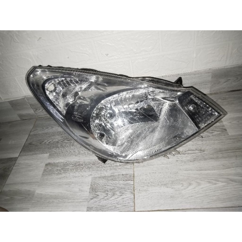 Headlamp Lampu Depan Suzuki Karimun Estilo Kanan 2013 Original