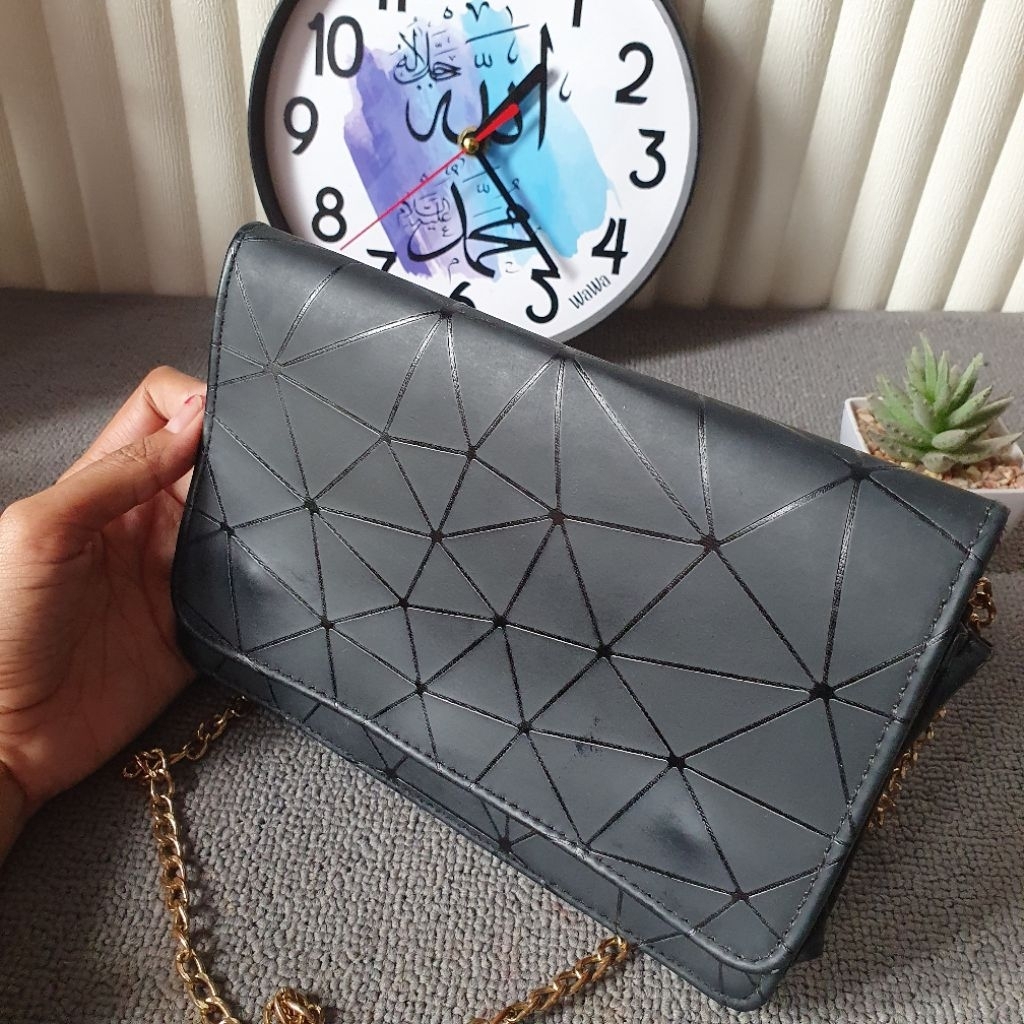 TAS SLEMPANG HITAM RANTAI / TAS SLEMPANG WANITA /TAS PL